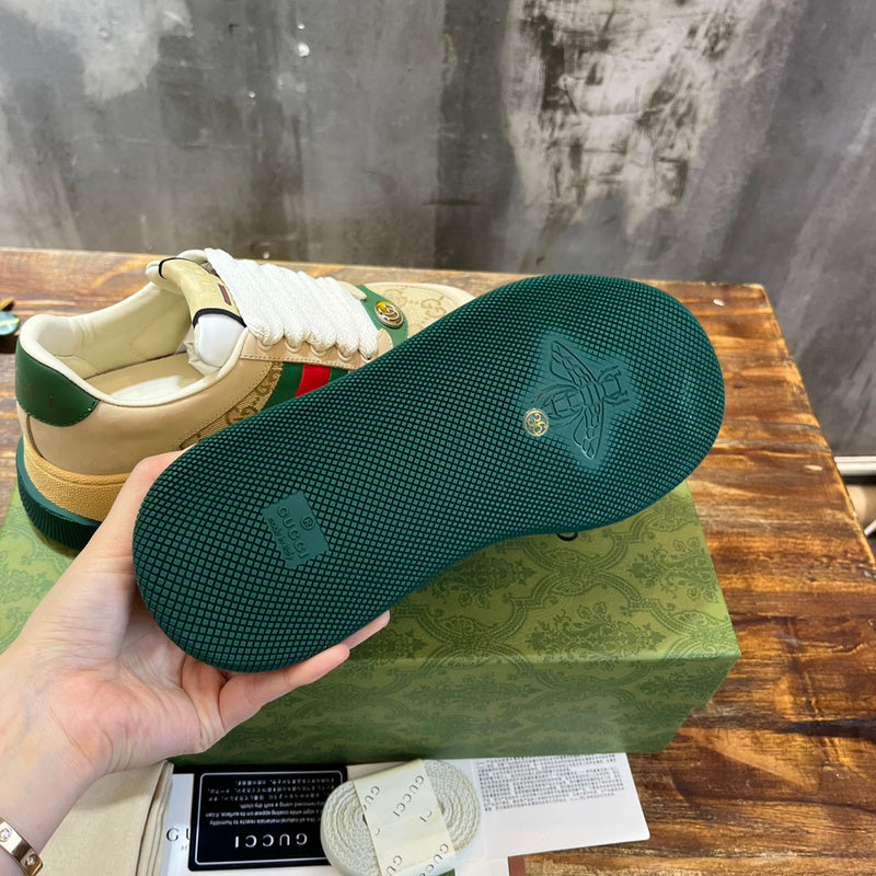 Gucci bold contrast luxury sneakers view 10 minimalist modern build