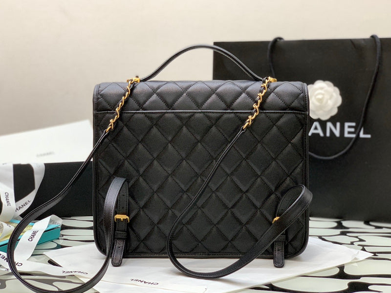  women's handbag, spacious design, view 8