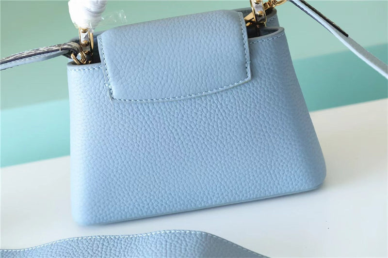  Sophisticated shopper bag carried on shoulder 16