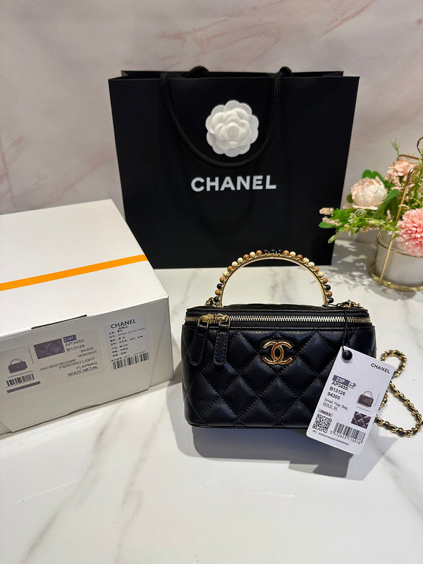 Ziva's Charm handbag – styled view (one versatile size)
