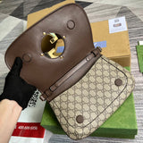 Handle and strap detail of premium polished women's handbag – women's everyday handbag