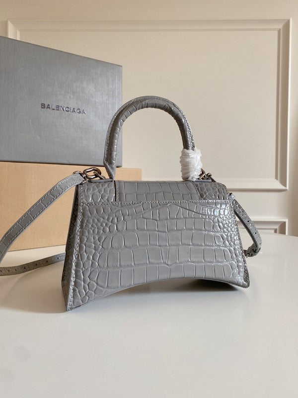 Zivas Charm Modern Edge Premium Handbag (Designer-Inspired Craftsmanship) – Full Silhouette