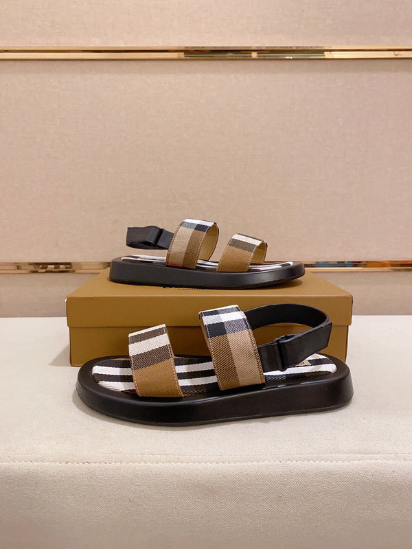Burberry White Bow-Detail Flats - Heel Detail View