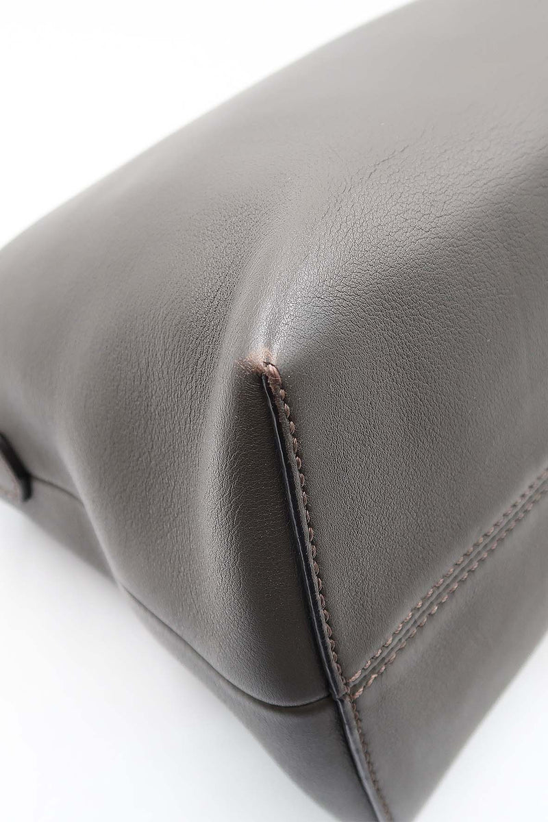 Close-up of Large bags hardware and fine stitching