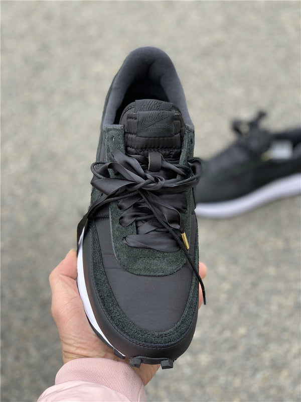 Nike Men's & Women's Premium Low-Top Trainers — Style 025 side view