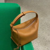 Ziva's Charm handbag – front view (21cm*17cm*12.5cm)