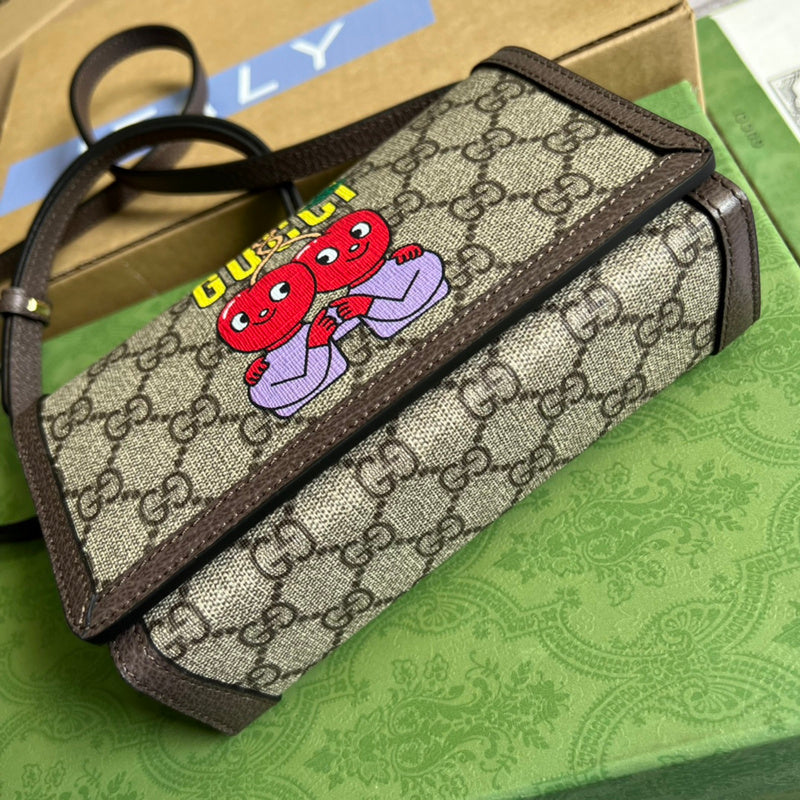 Back view of sleek polished women's handbag – women's everyday handbag