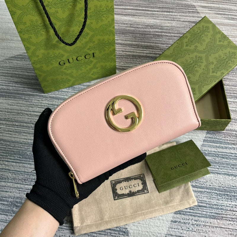 Front view of structured premium women's handbag – women's everyday handbag