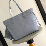  effortless tote bag detail view showing craftsmanship