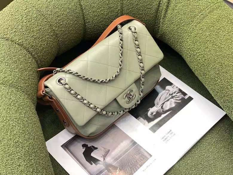  handbag, spacious everyday style, image 1