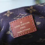  tote bag interior and compartment view 9