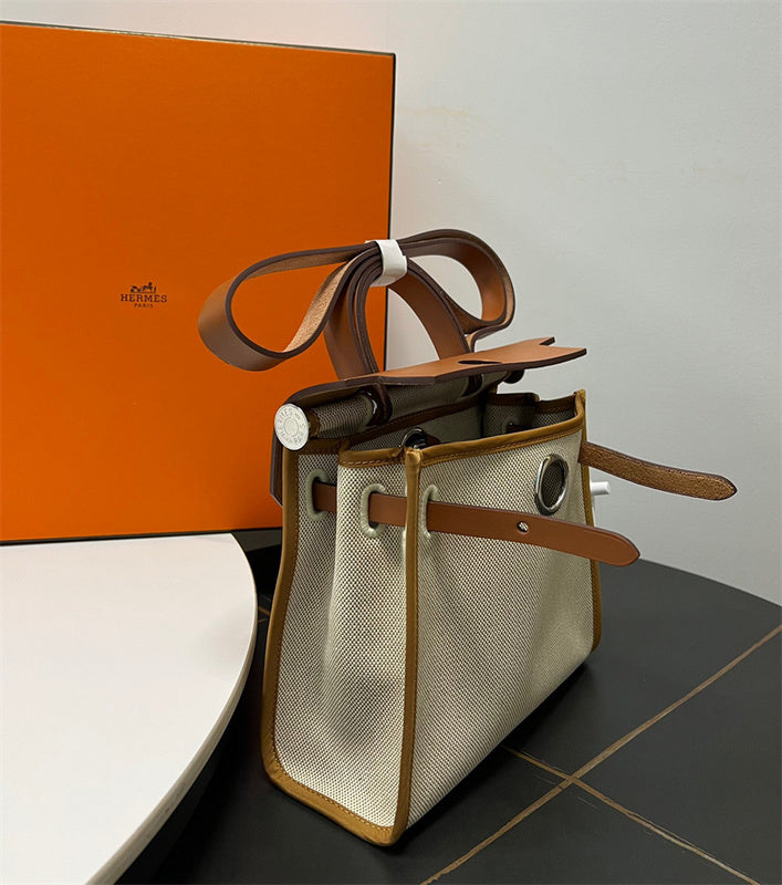 graceful handbag styled with outfit 30