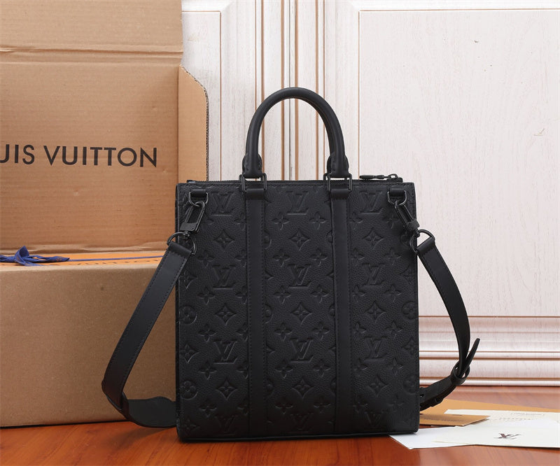  Curated carryall bag front view