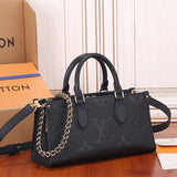  Everyday everyday bag carried on shoulder