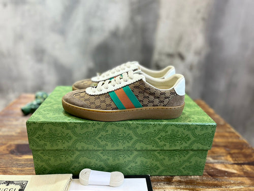 Gucci Streetwear sneakers in neutral cream breathable knit upper front view
