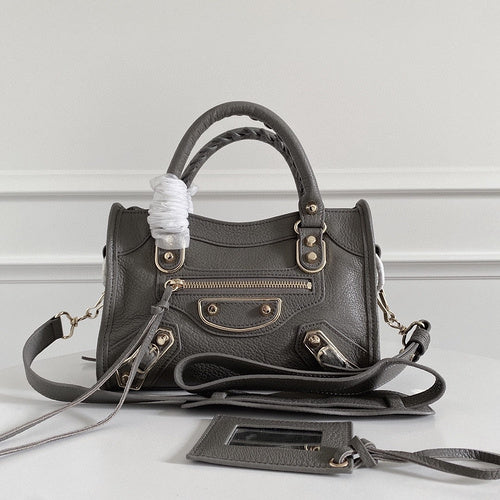 Zivas Charm Chic Craftsmanship Statement Handbag (Signature Shape & Finish) – Front View