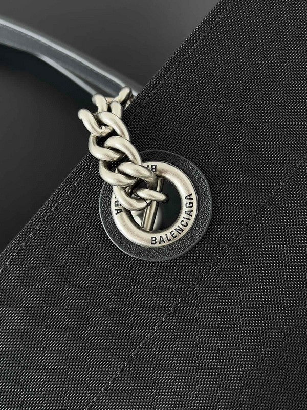 Zivas Charm Modern Minimalist Look Fashion Handbag (Timeless Wardrobe Addition) – Back View