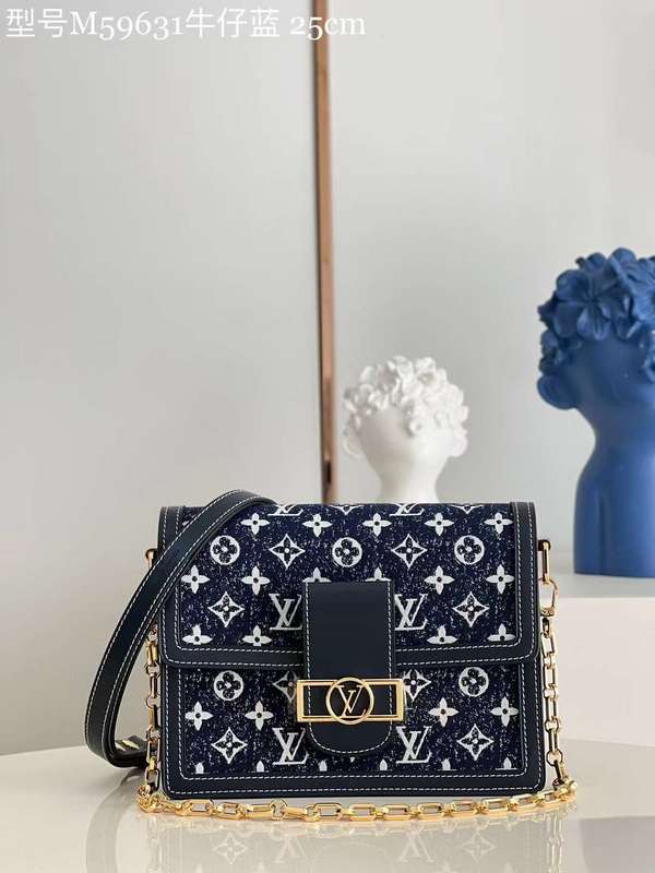 Side profile of everyday-luxe structured women's handbag – women's statement bag