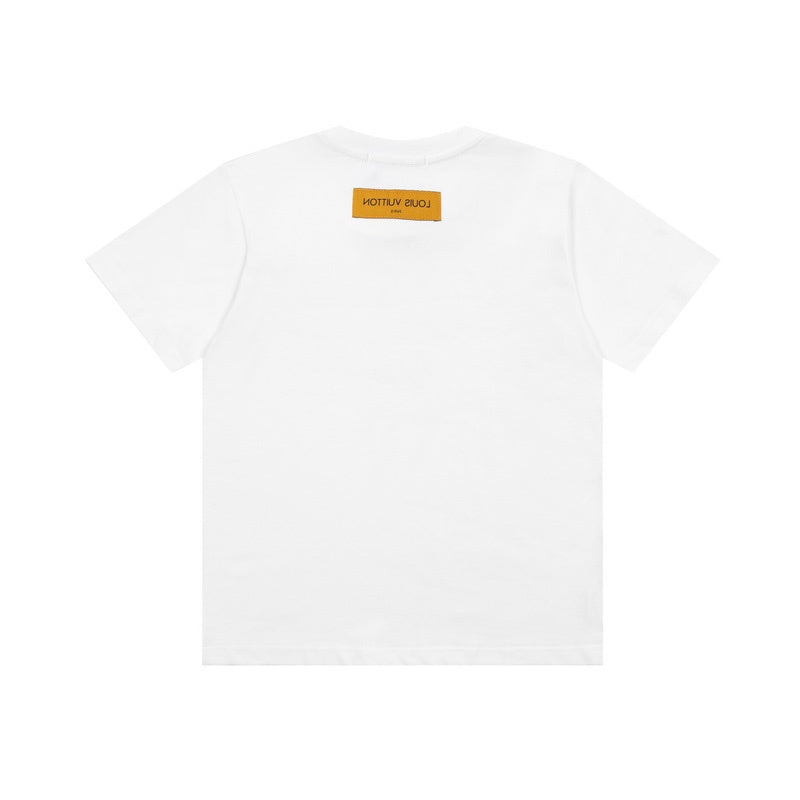 Side profile of Louis Vuitton cotton t-shirt with logo-detail design