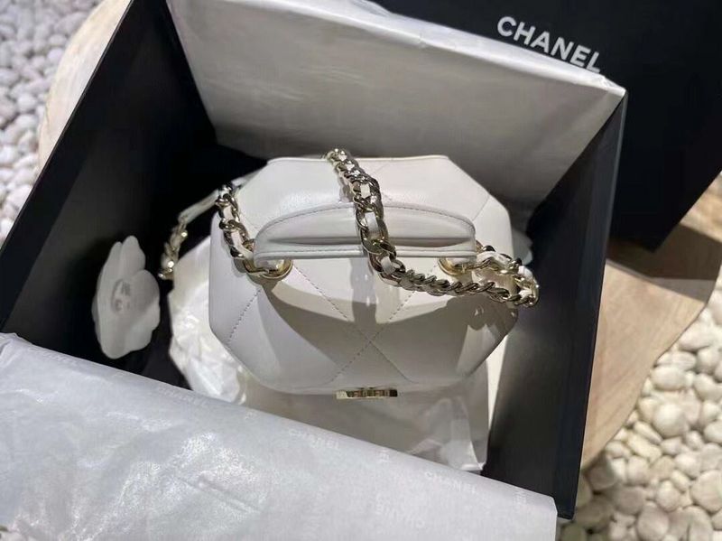  women's handbag, versatile design, view 4