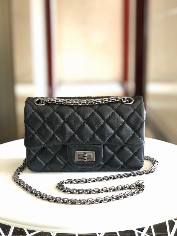  mid purse view 1