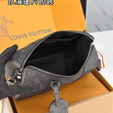  Contemporary shoulder bag carried on shoulder 10