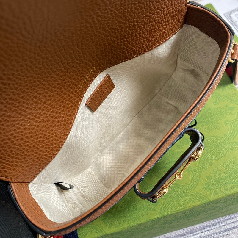 Side profile of everyday-luxe premium women's handbag – women's luxury handbag