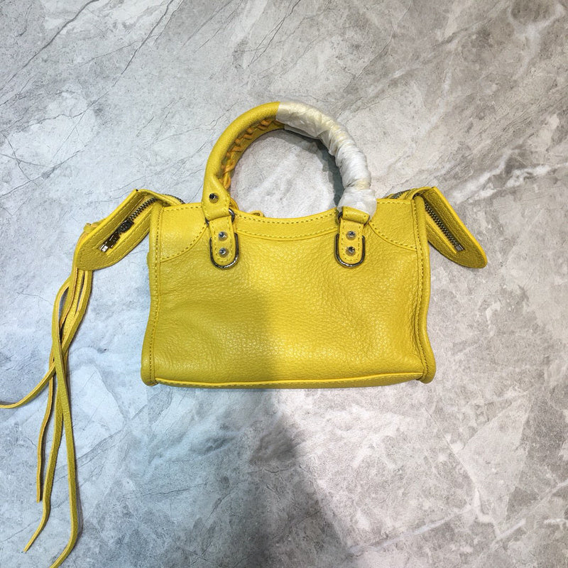 Modern Premium PU Leather Handbag - Chic Everyday Appeal | Women's Premium Handbag #681 - hardware and detail close-up (image 5) of designer-inspired handbag