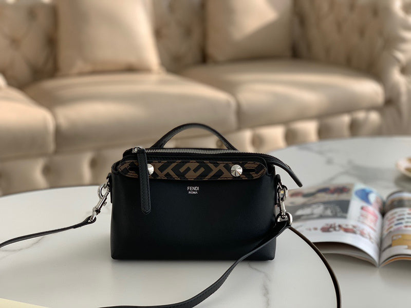 Ziva's Charm handbag – front view (Standard Size)