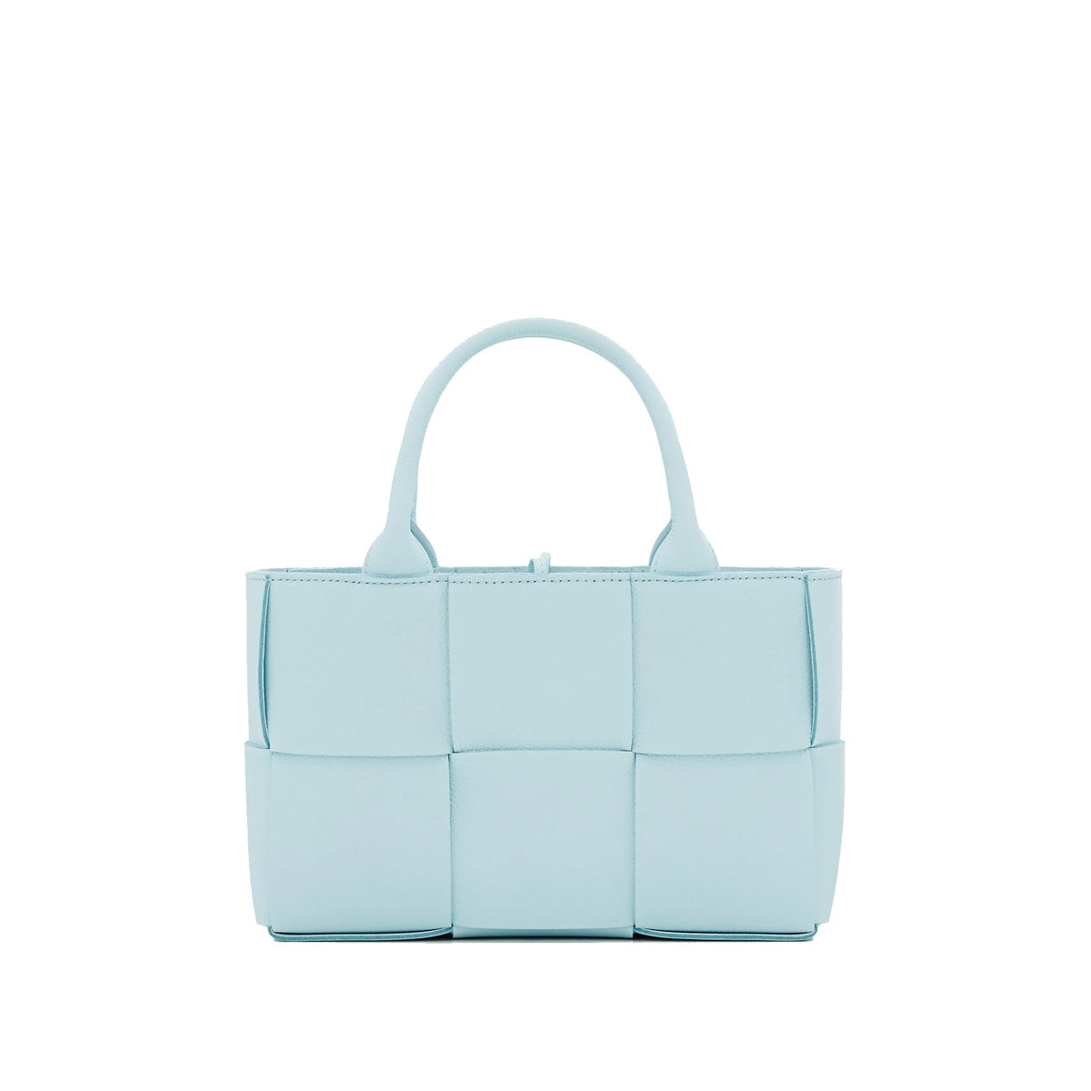 Close-up of Bottega Veneta shoulder bags hardware and fine stitching