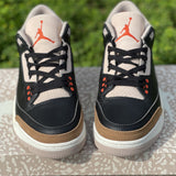 Nike Men's & Women's Luxury Low-Top Trainers — Style 237 close-up view