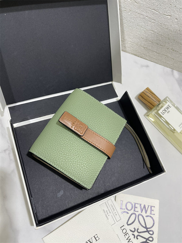 Ziva's Charm handbag – lifestyle view (10.5cm*9cm*3cm)