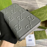 Styled lifestyle shot of chic statement women's handbag – women's everyday handbag