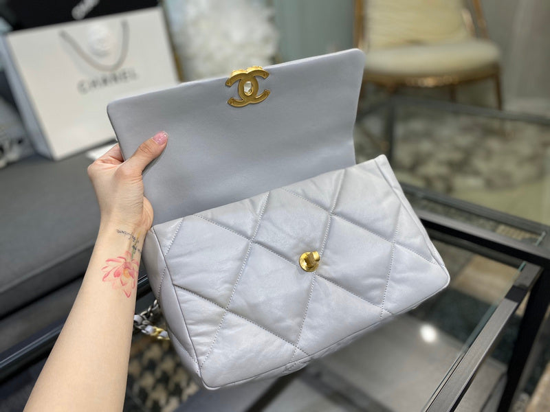 Zivas Charm Timeless Appeal Designer Handbag (Timeless Wardrobe Addition) – Full Silhouette