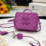  handbag, compact everyday style, image 3
