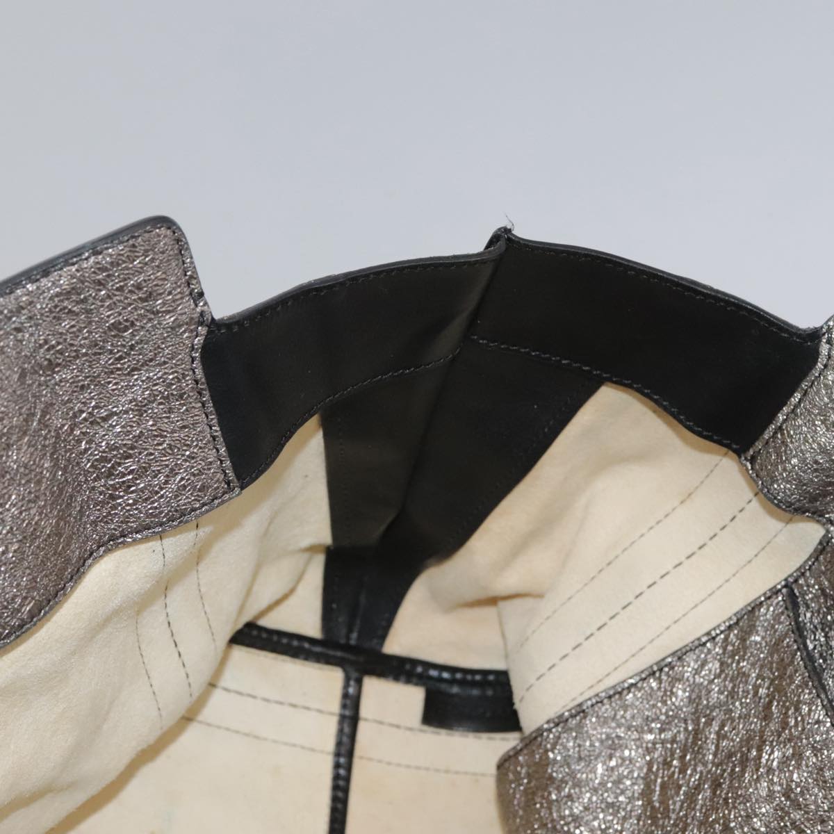Belvaresque elegant leather Handbag top view