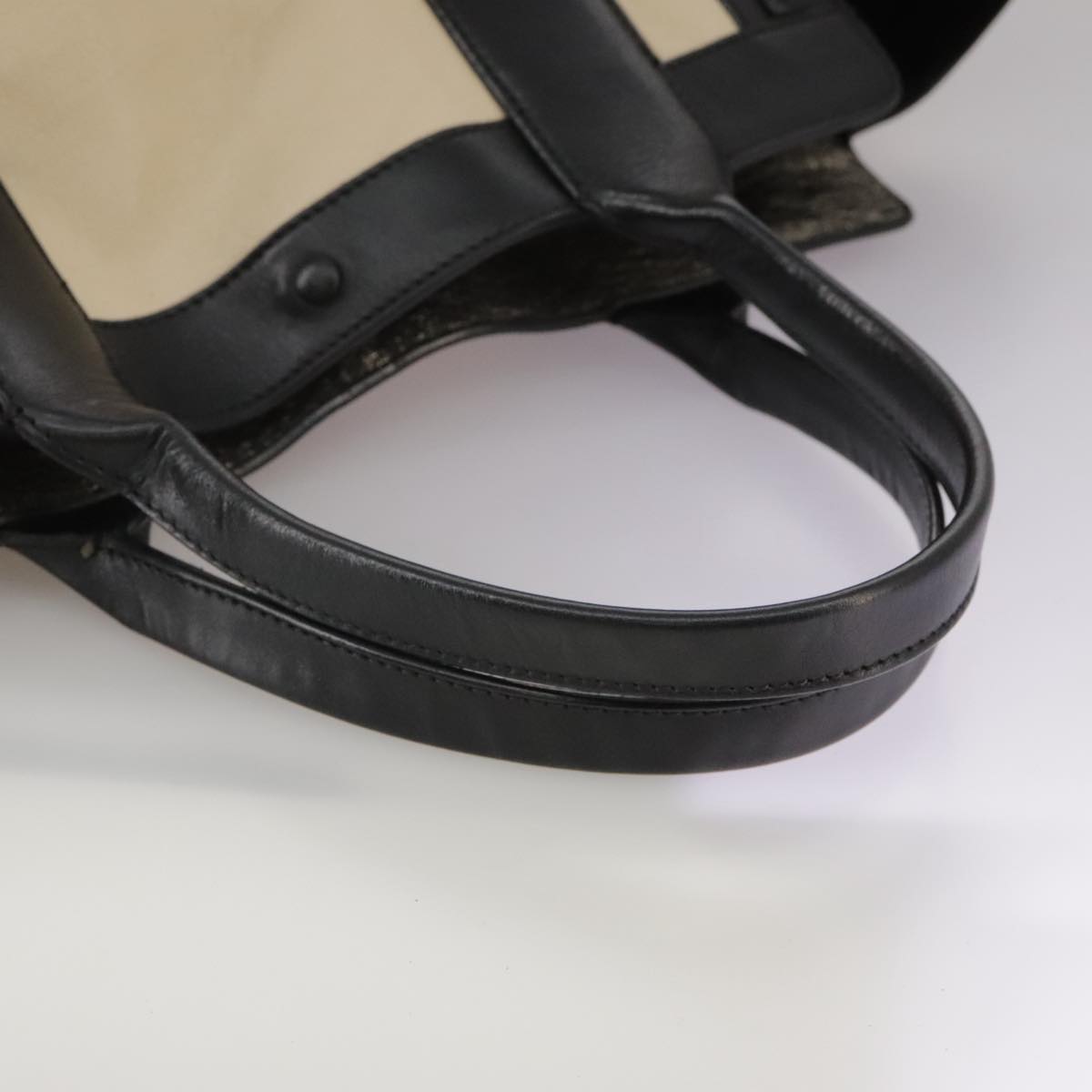 Belvaresque elegant leather Handbag top view
