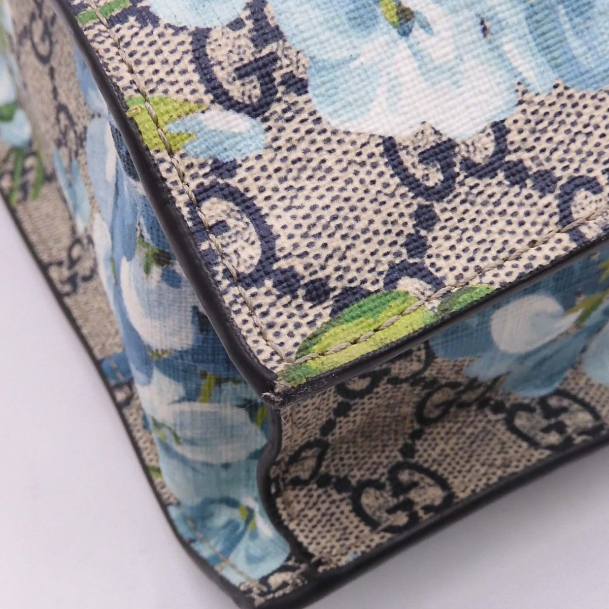 Close-up of GG bags hardware and fine stitching