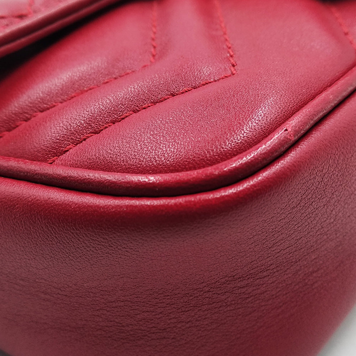 Close-up of GG bags hardware and fine stitching