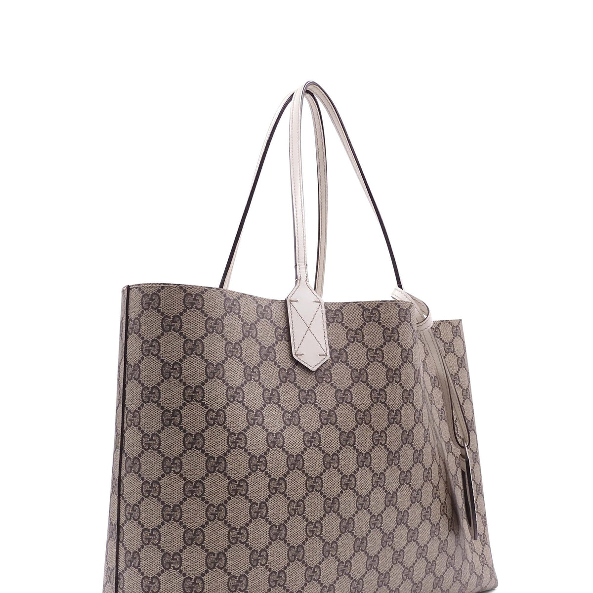 GG premium bags detail and craftsmanship close-up