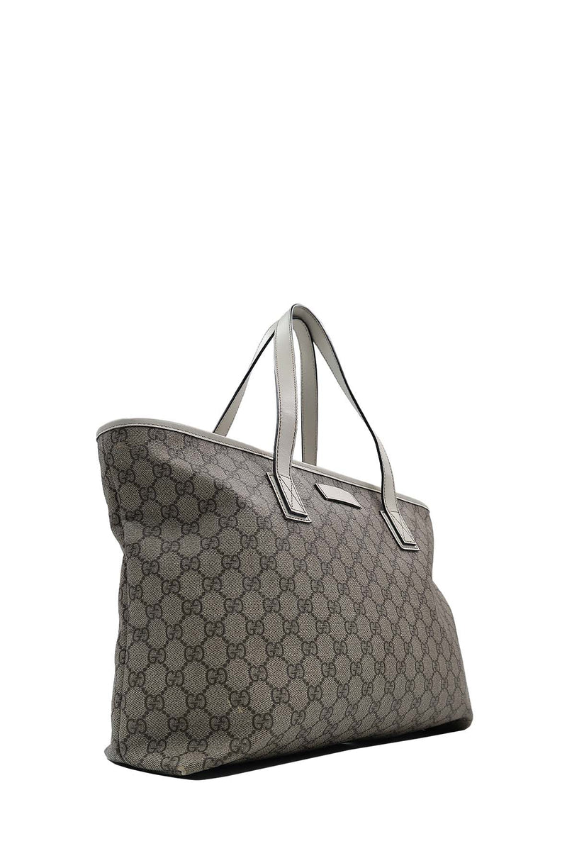 GG premium bags detail and craftsmanship close-up