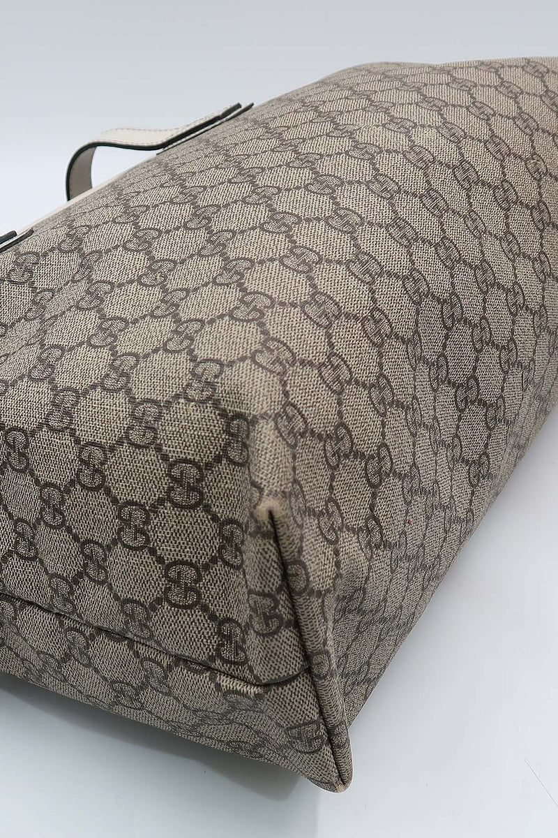 Close-up of GG bags hardware and fine stitching