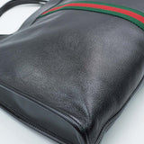 Maxi premium bags detail and craftsmanship close-up