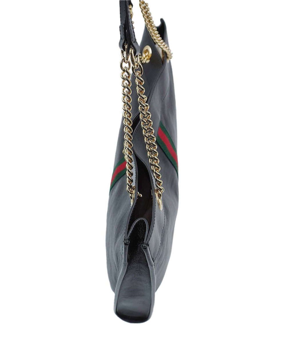 Maxi premium bags detail and craftsmanship close-up
