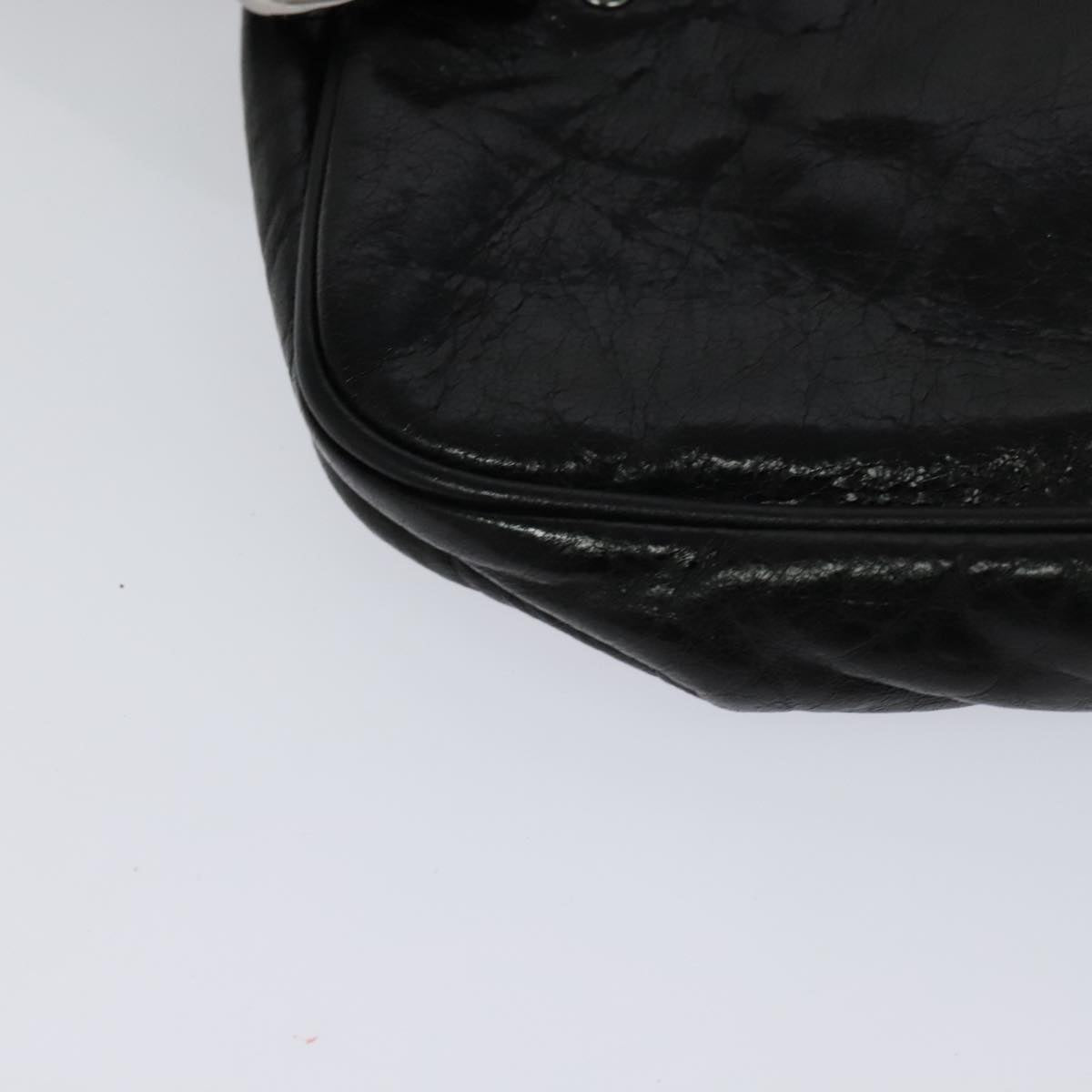 Noctelux elegant leather Belt Bag angled view