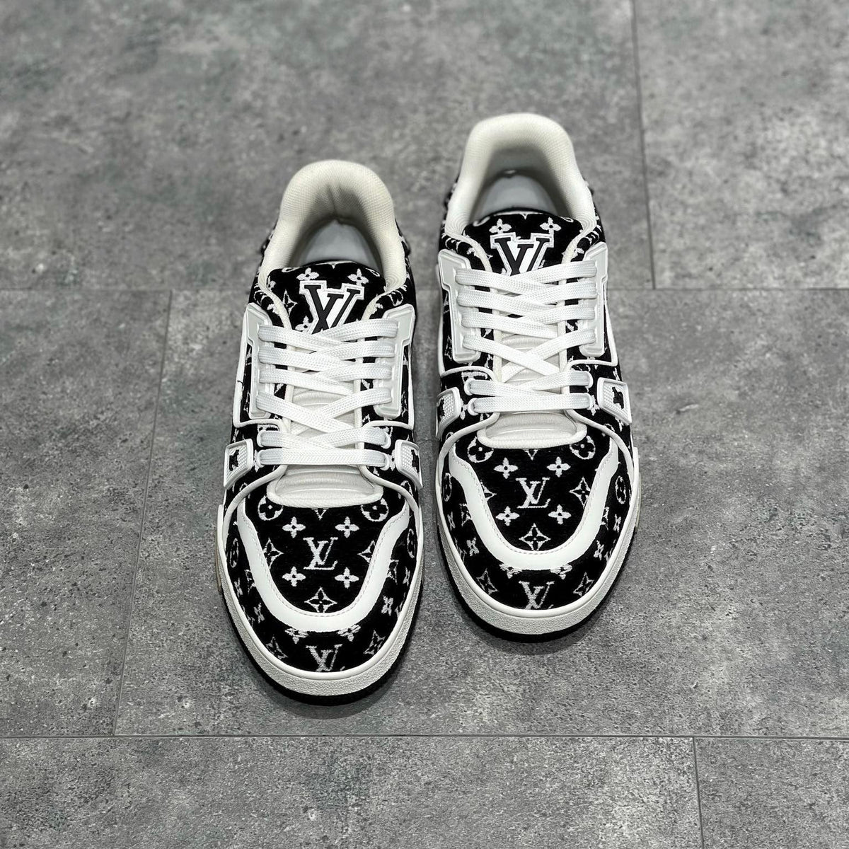 Louis Vuitton Shoes? Louis Vuitton Lou Trainers Premium Designer Casual Shoes
