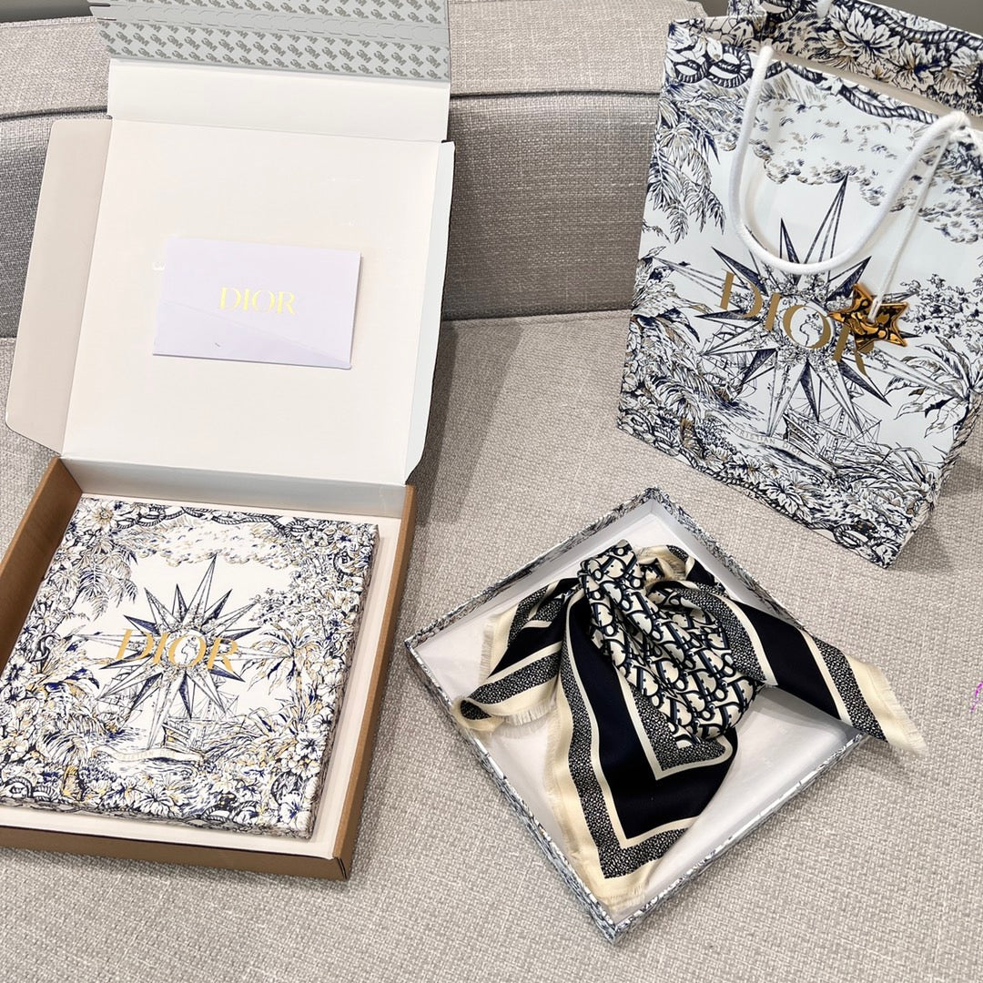 Dior Accessories? Dior Scarve Luxury Designer Fashion Accessory