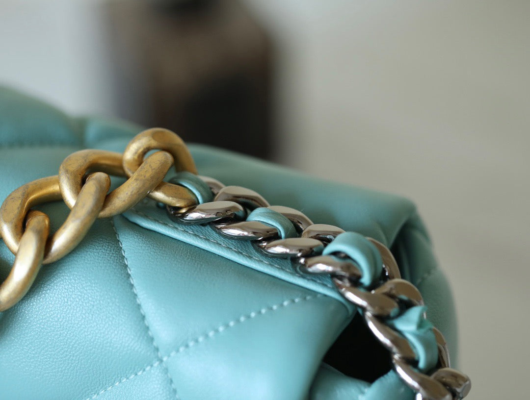 Chanel Wallets? Chanel 19 Bag Elegant Everyday Leather Wallet