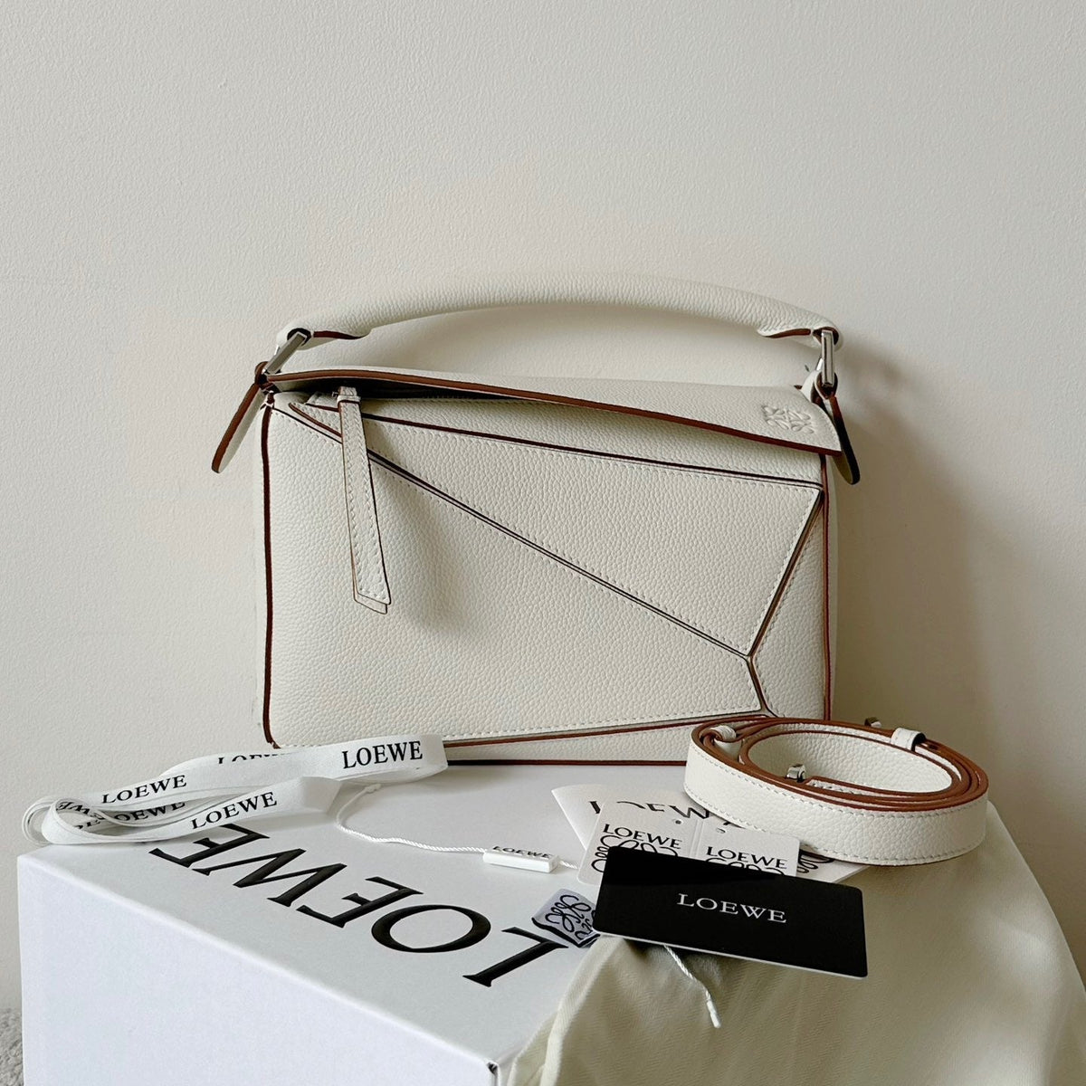 Wallets? Loew Small Puzzle Edge Bag Elegant Everyday Leather Wallet