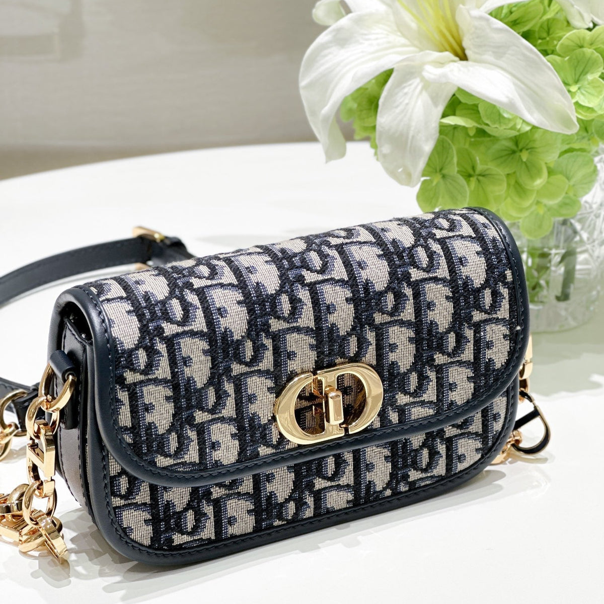 Dior Wallets? Dior Small 30 Montaigne Avenue Bag Premium Leather Designer Wallet